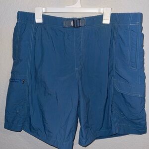 Columbia Men's Blue Cargo Shorts